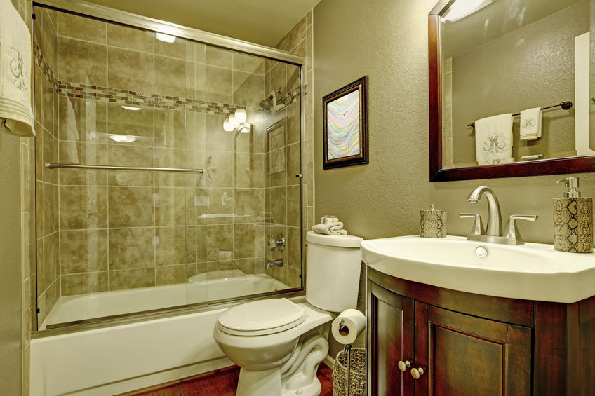 Egyrészes kádparaván: praktikus és esztétikus megoldás a fürdőszobába